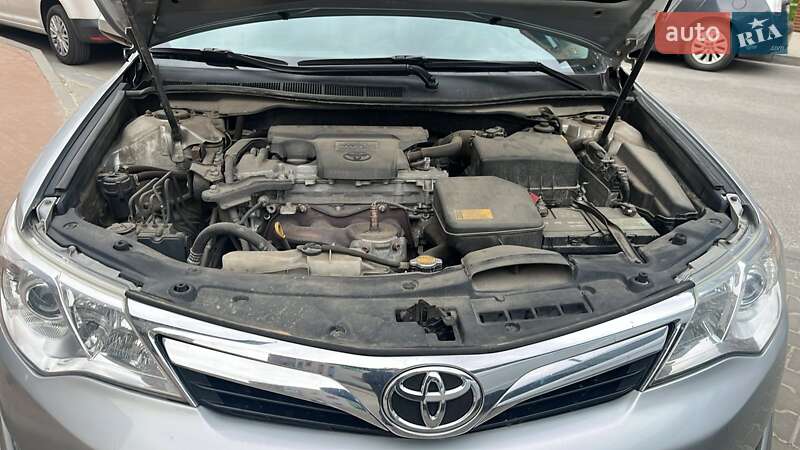 Седан Toyota Camry 2014 в Броварах
