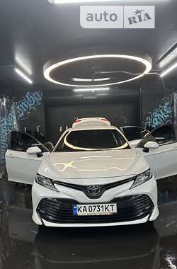 Седан Toyota Camry 2018 в Києві