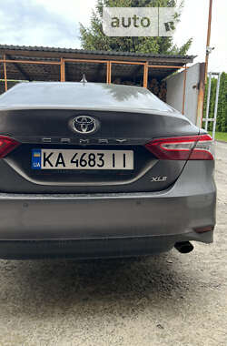 Седан Toyota Camry 2018 в Києві