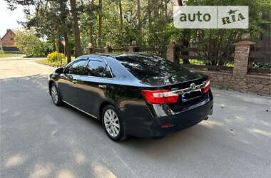 Седан Toyota Camry 2012 в Киеве