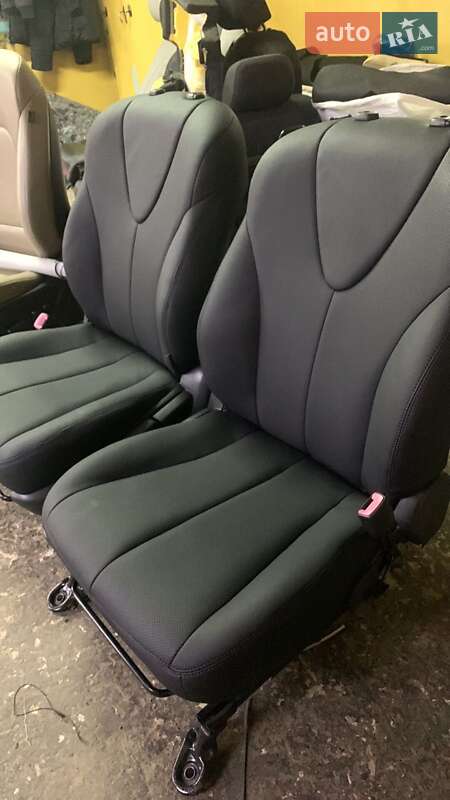 Седан Toyota Camry 2008 в Чернигове