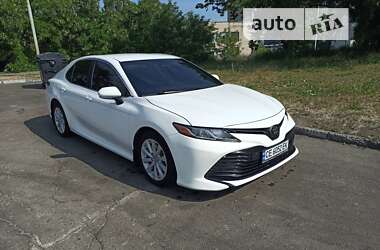 Седан Toyota Camry 2017 в Києві