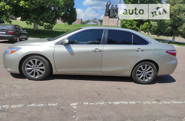 Седан Toyota Camry 2014 в Чернигове