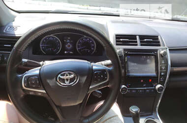 Седан Toyota Camry 2014 в Чернигове