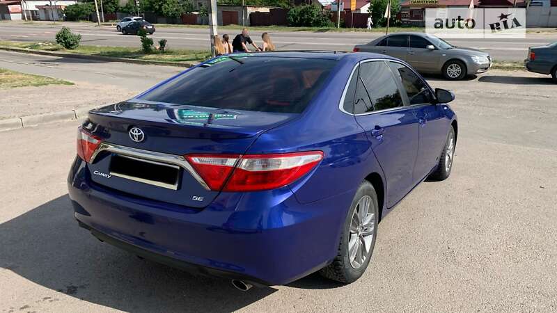 Седан Toyota Camry 2015 в Харкові