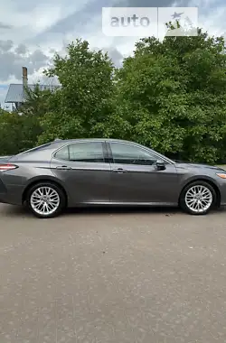 Toyota Camry 2020