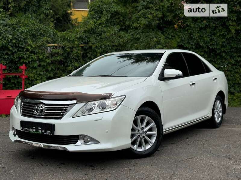 Toyota Camry 2011