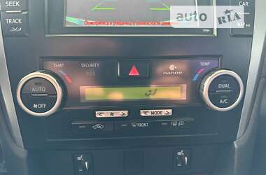 Седан Toyota Camry 2011 в 