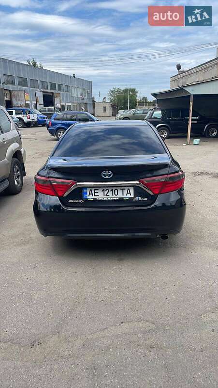 Седан Toyota Camry 2015 в Днепре