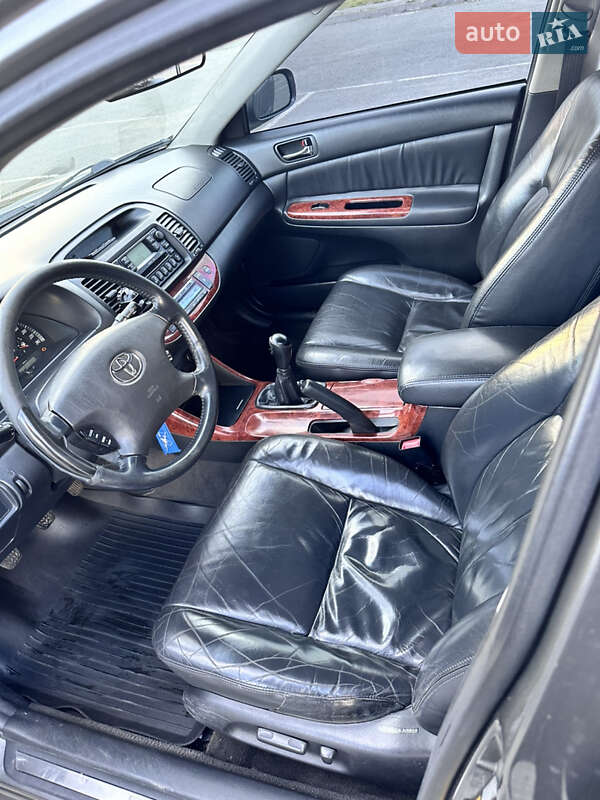 Седан Toyota Camry 2002 в Сумах