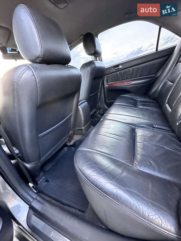 Седан Toyota Camry 2002 в Сумах