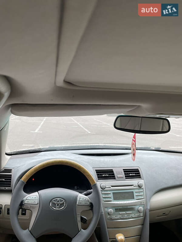 Седан Toyota Camry 2007 в Кропивницком