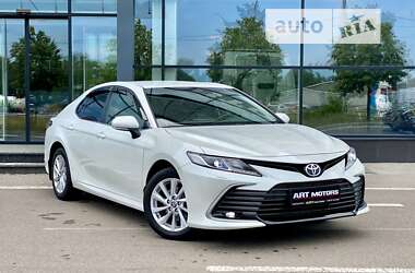 Седан Toyota Camry 2021 в Києві