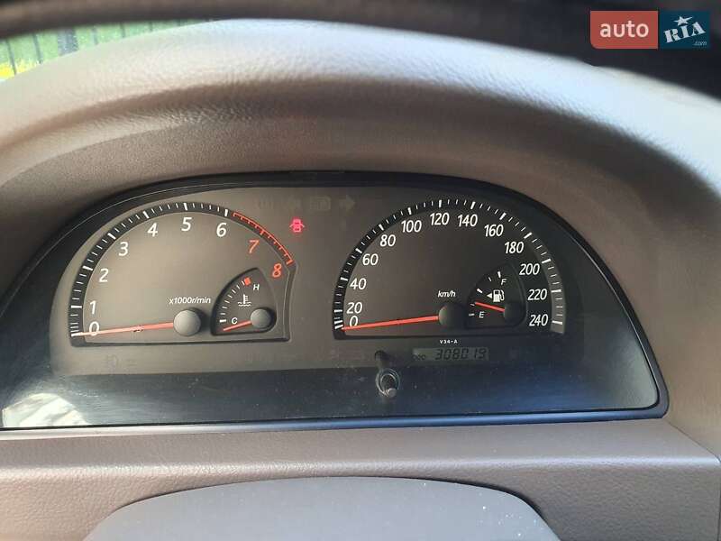 Седан Toyota Camry 2004 в Одессе
