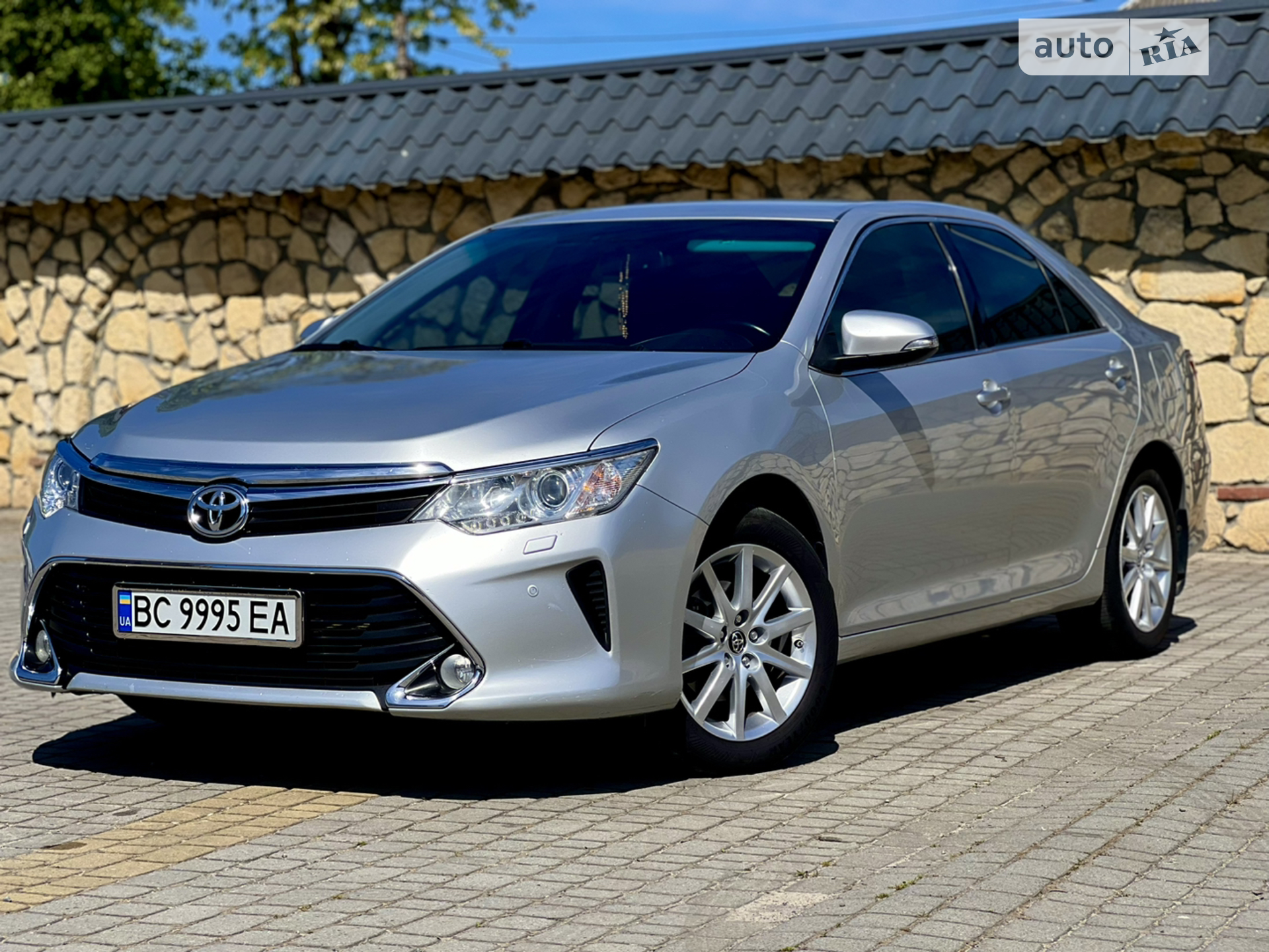2017 Toyota Camry - мініатюра 2
