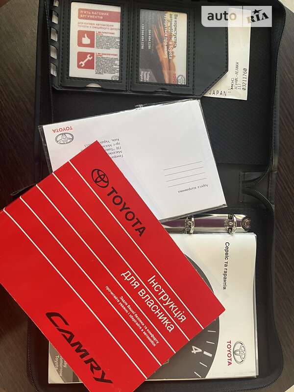 Седан Toyota Camry 2011 в Харкові