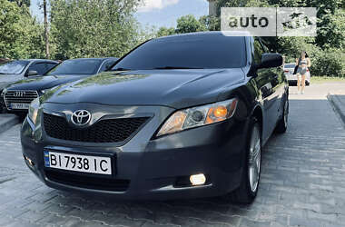 Седан Toyota Camry 2006 в Полтаве