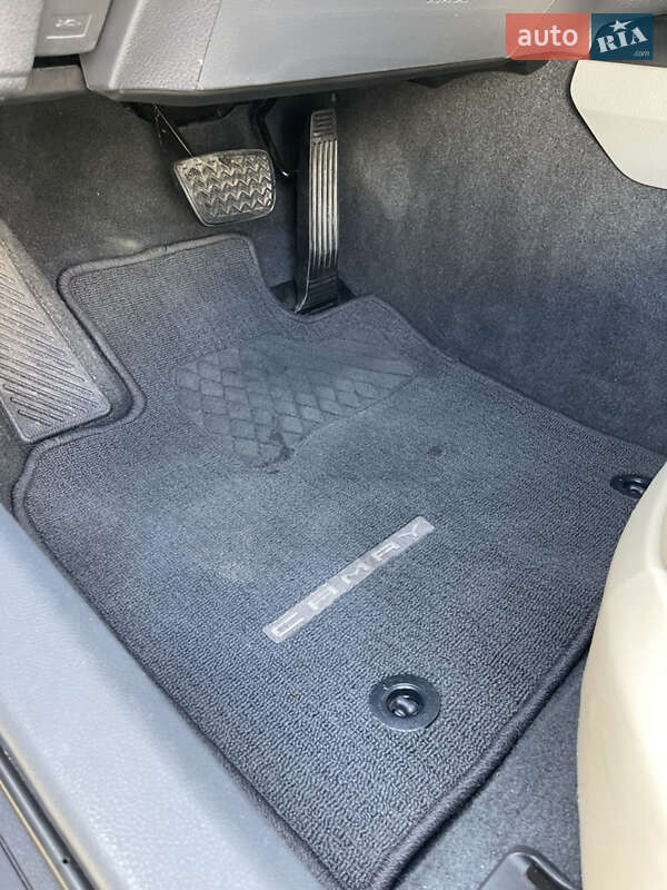 Седан Toyota Camry 2017 в Івано-Франківську