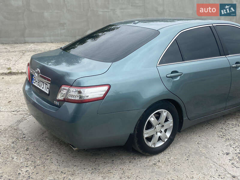 Седан Toyota Camry 2009 в Одесі