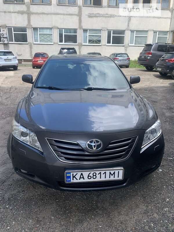 Седан Toyota Camry 2007 в Киеве