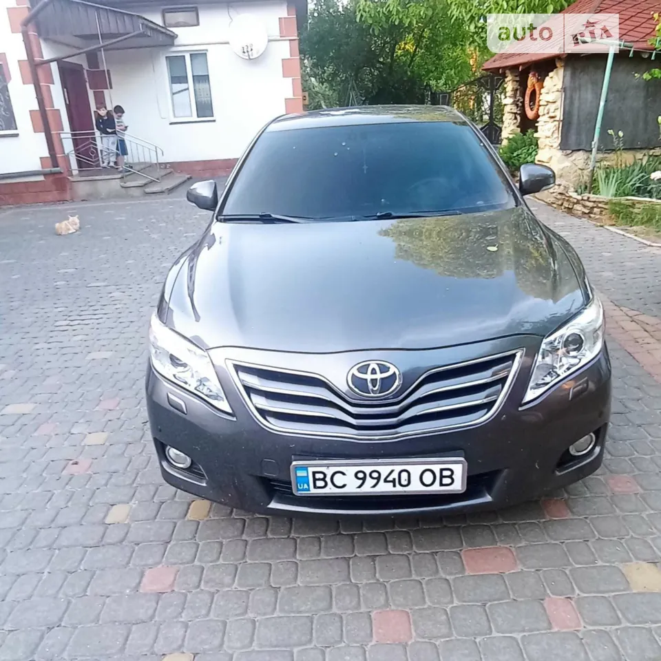 2010 Toyota Camry - мініатюра 11