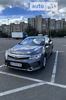 Седан Toyota Camry 2014 в Києві