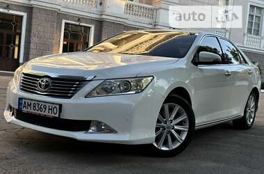 Седан Toyota Camry 2012 в Кам'янському