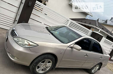 Седан Toyota Camry 2004 в Рожнятове