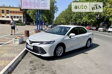 Седан Toyota Camry 2017 в Одессе