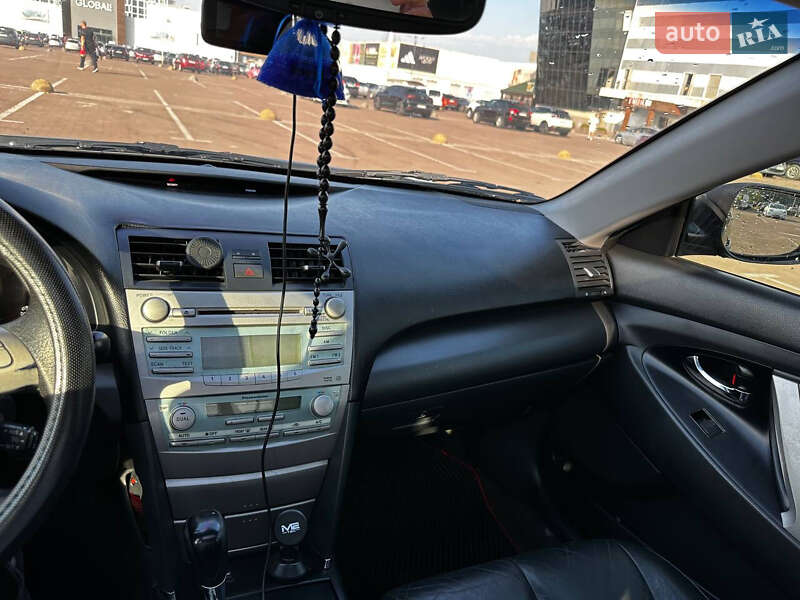Седан Toyota Camry 2007 в Житомирі