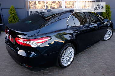 Седан Toyota Camry 2020 в Одессе