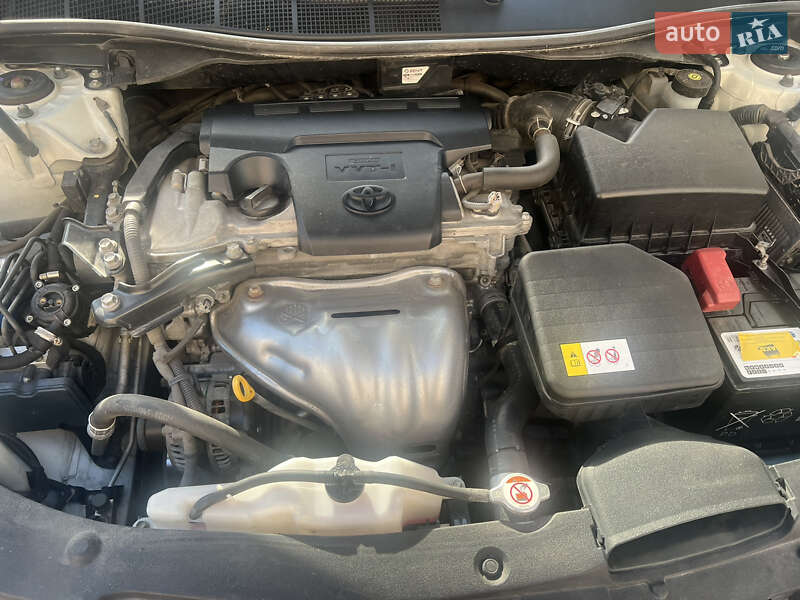 Седан Toyota Camry 2017 в Житомире