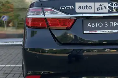Toyota Camry 2016