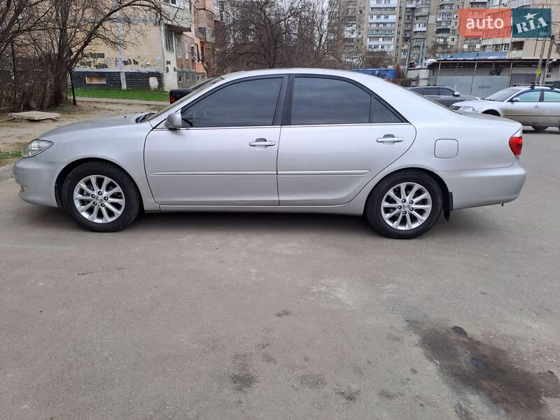 Седан Toyota Camry 2005 в Одессе