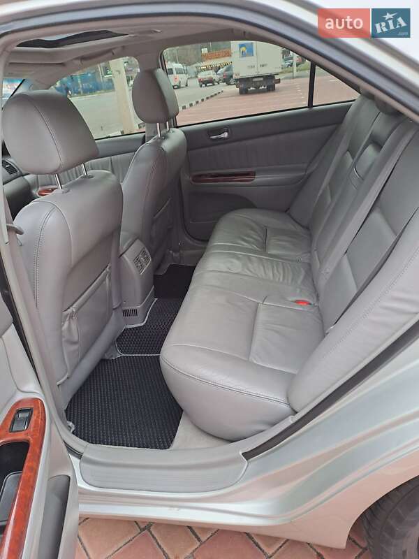 Седан Toyota Camry 2005 в Одессе