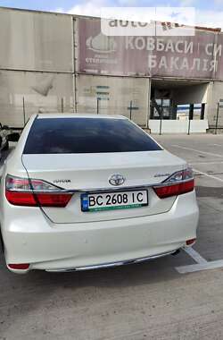 Седан Toyota Camry 2016 в Львові