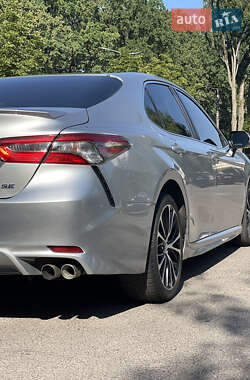 Седан Toyota Camry 2017 в 
