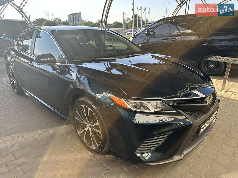 Седан Toyota Camry 2019 в Одесі