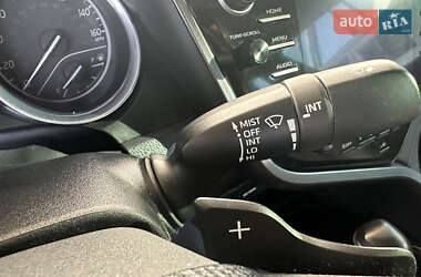 Седан Toyota Camry 2019 в 