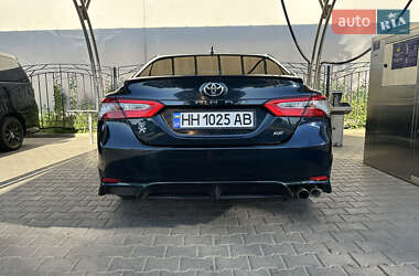 Седан Toyota Camry 2019 в 