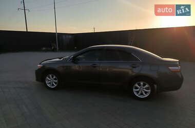 Седан Toyota Camry 2011 в Козове