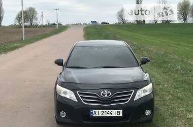 Седан Toyota Camry 2009 в Броварах