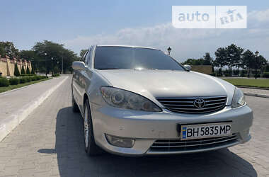 Седан Toyota Camry 2005 в Измаиле