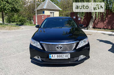 Седан Toyota Camry 2012 в Вышгороде