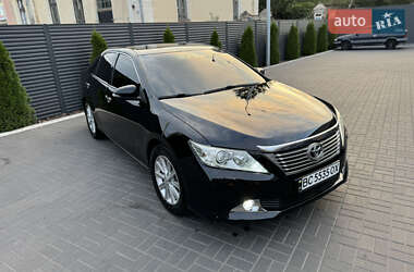 Седан Toyota Camry 2012 в Черкасах