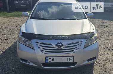 Седан Toyota Camry 2009 в Смілі