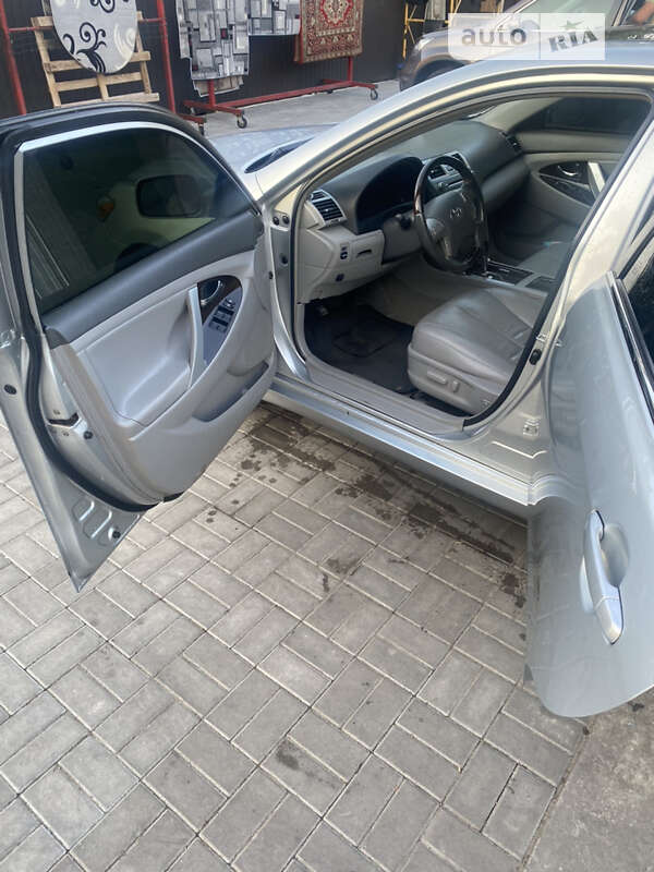 Седан Toyota Camry 2006 в Прилуках