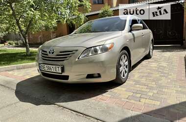 Седан Toyota Camry 2008 в Николаеве