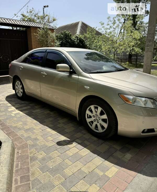 Седан Toyota Camry 2008 в Николаеве