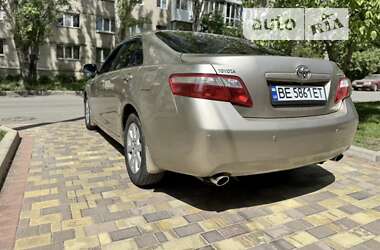 Седан Toyota Camry 2008 в Николаеве